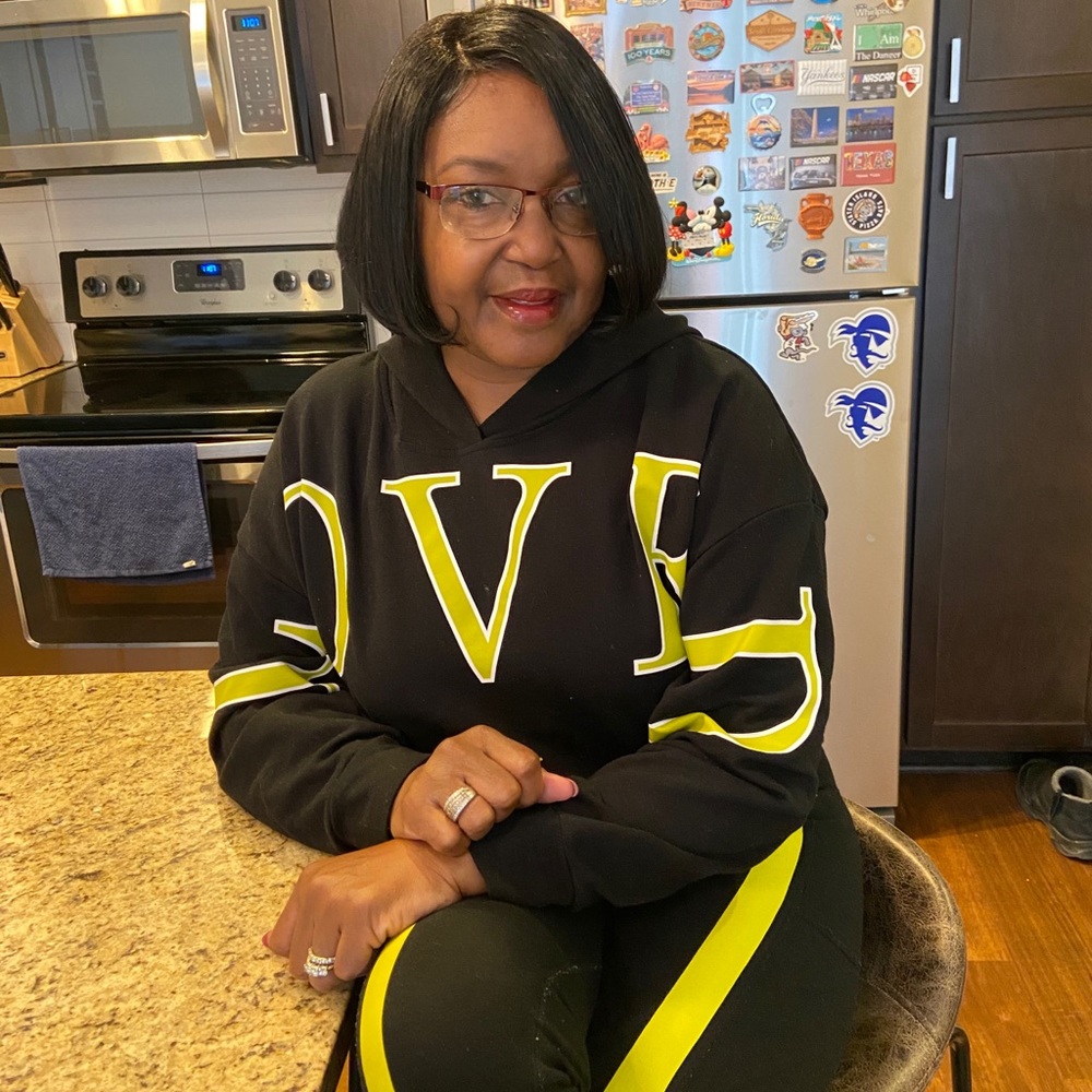 Meet your Posher, Anita